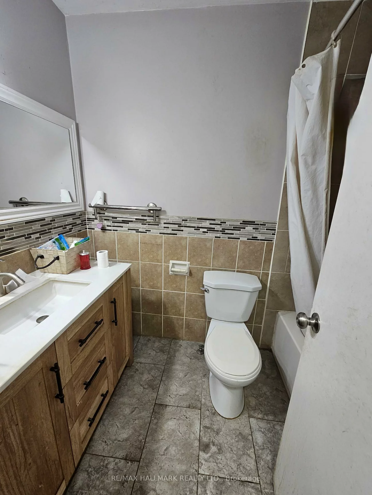 88 B, Bernick, Grove East, Barrie