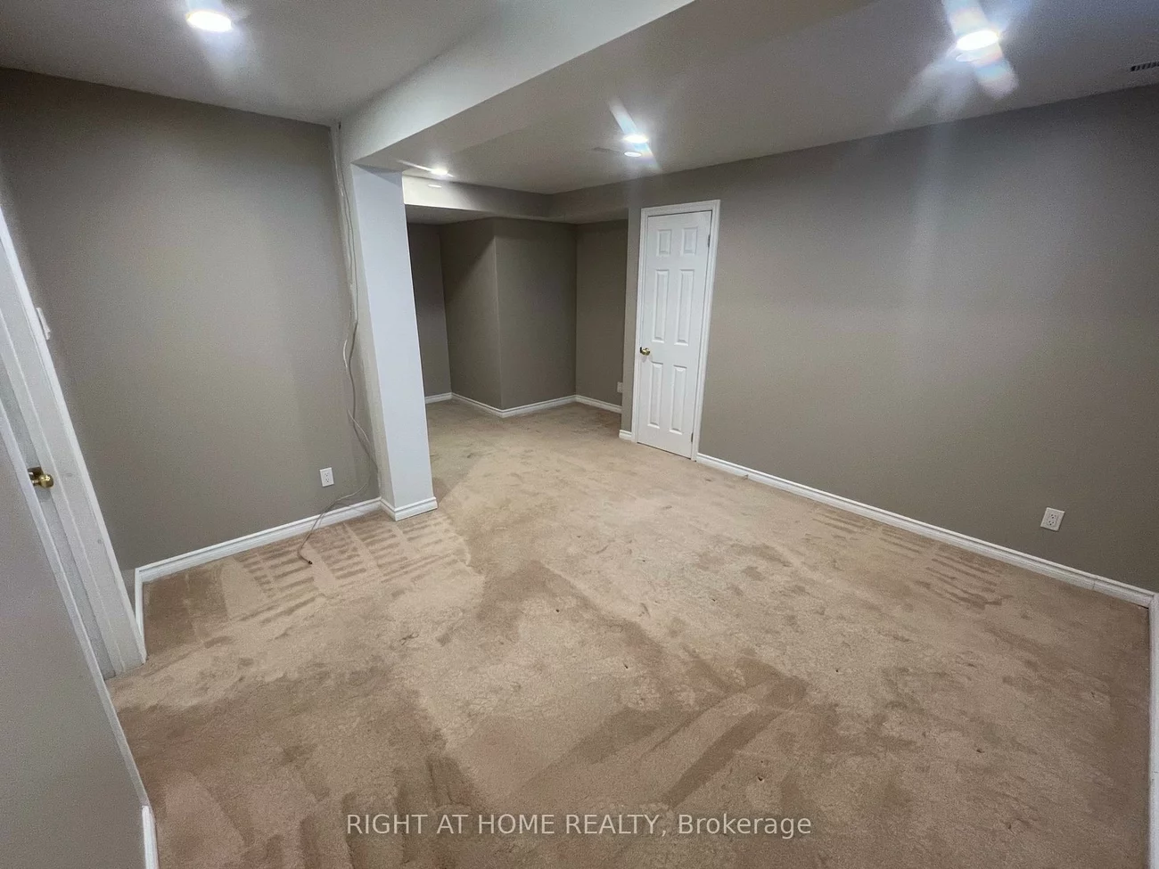 46, Lougheed, Holly, Barrie