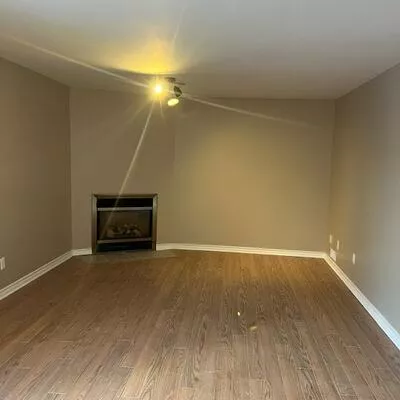 46, Lougheed, Holly, Barrie