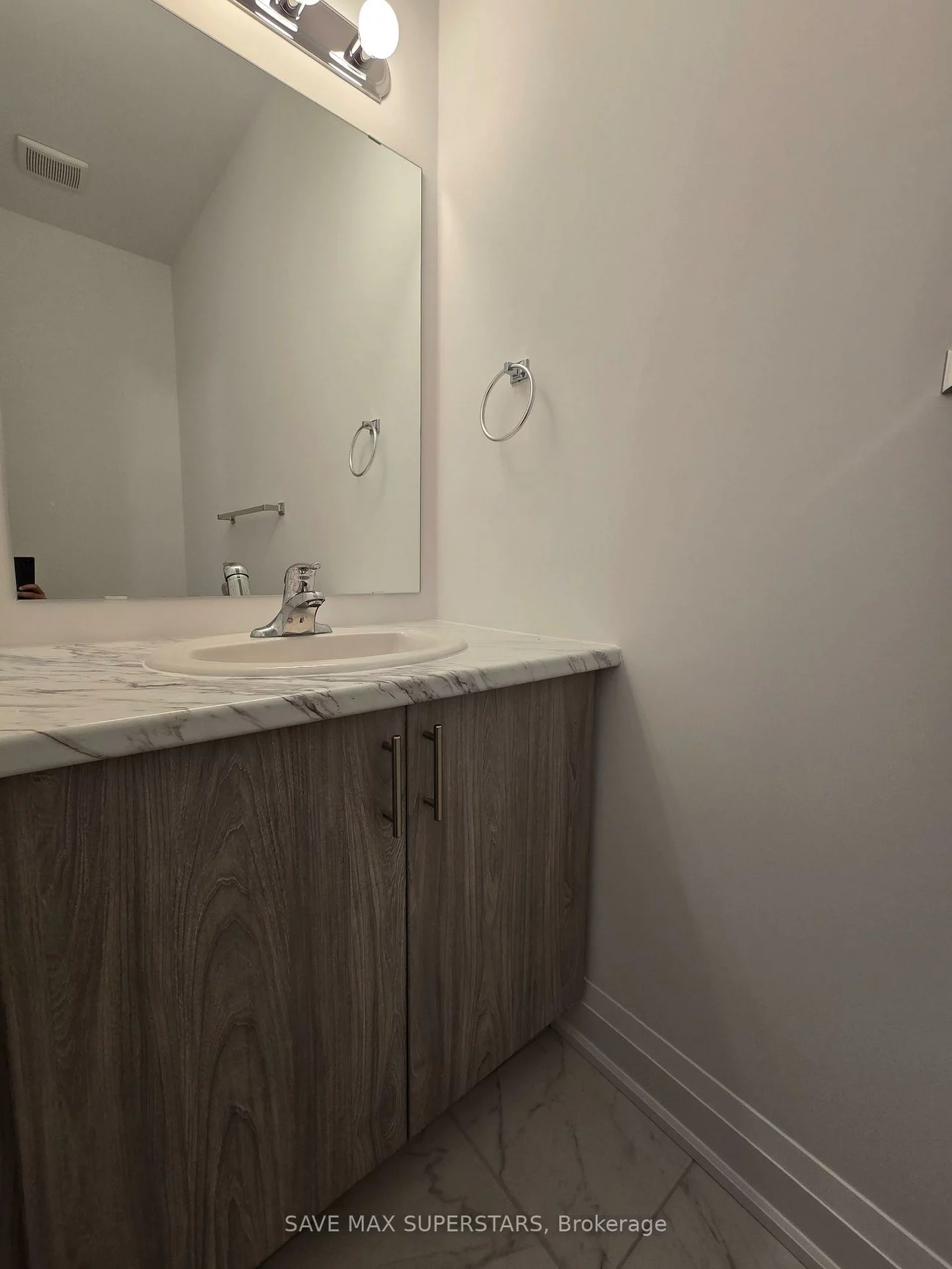 17, Barnyard, Rural Barrie Southeast, Barrie