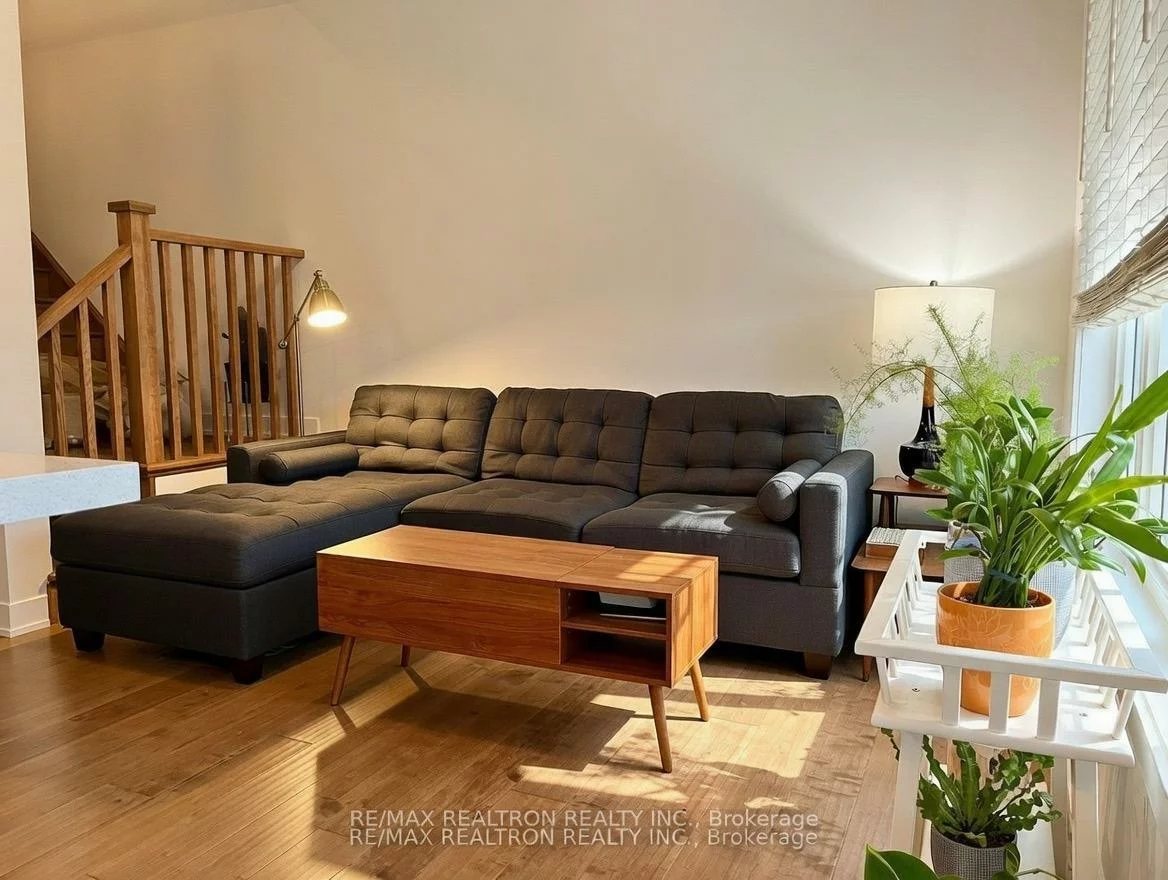 44, Westwood, Painswick South, Barrie