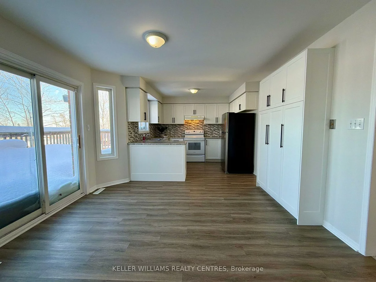 302, Livingstone, Northwest, Barrie