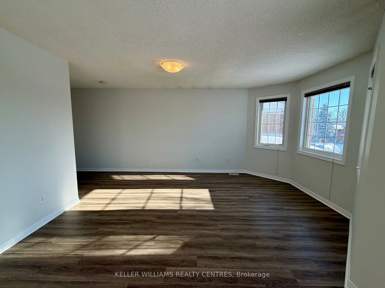 302, Livingstone, Northwest, Barrie