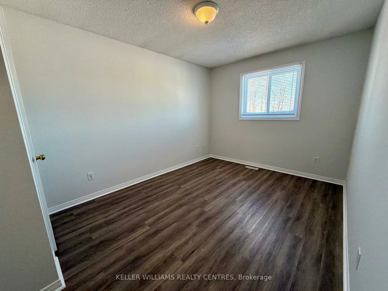 302, Livingstone, Northwest, Barrie