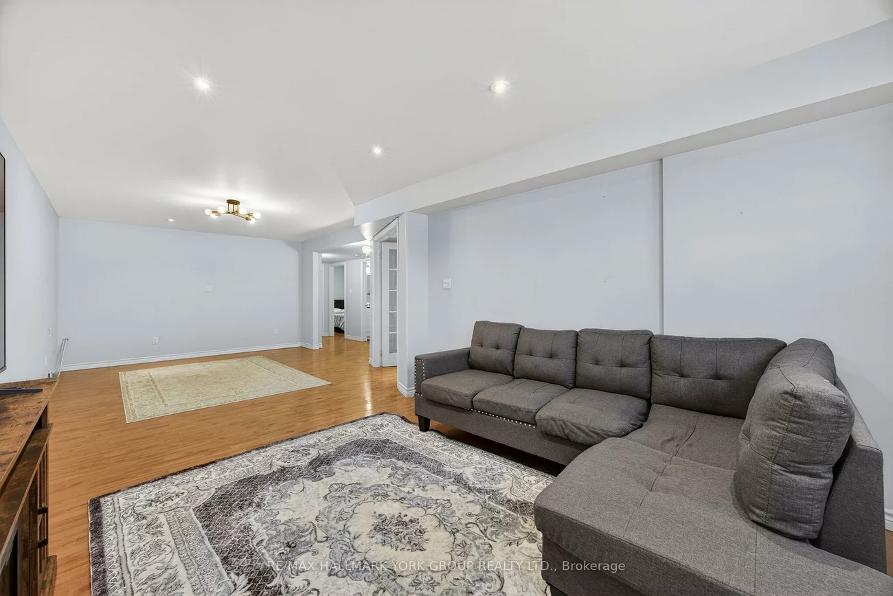 25, Forest Dale, Little Lake, Barrie