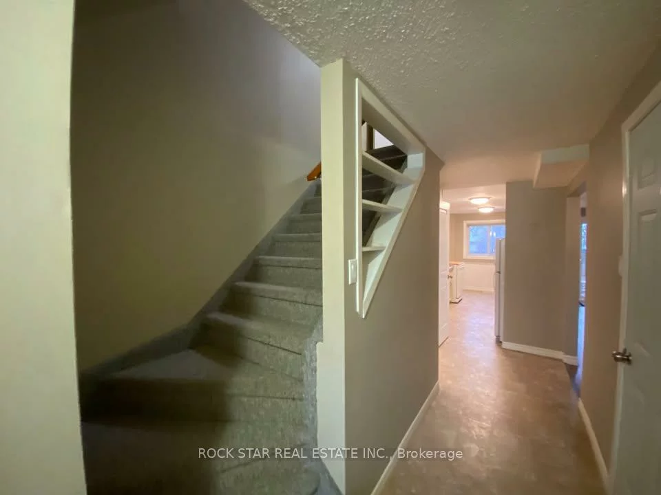 62, Corbett, Grove East, Barrie