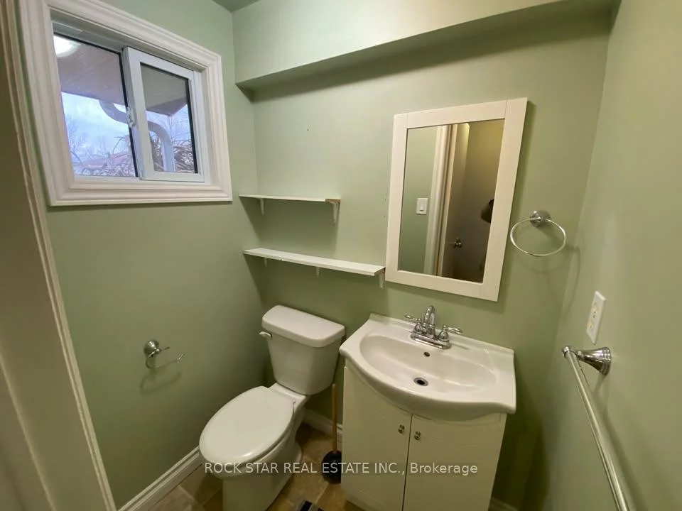 62, Corbett, Grove East, Barrie