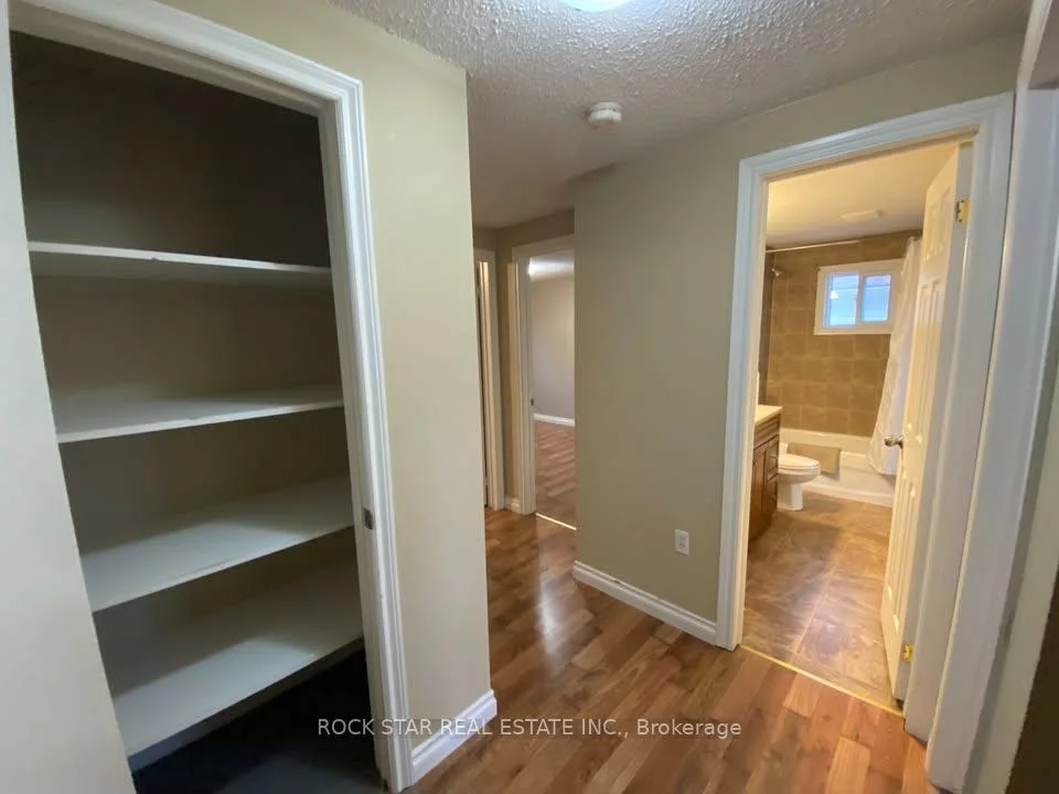 62, Corbett, Grove East, Barrie