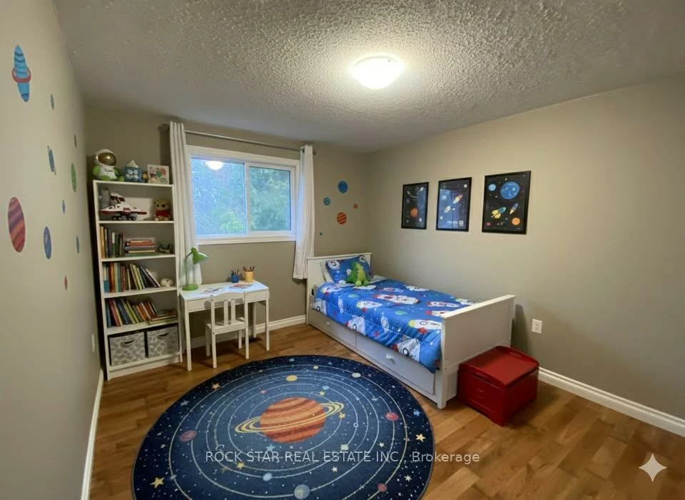 62, Corbett, Grove East, Barrie