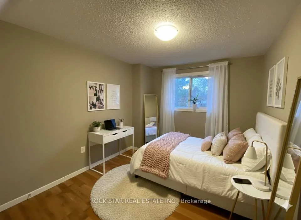 62, Corbett, Grove East, Barrie