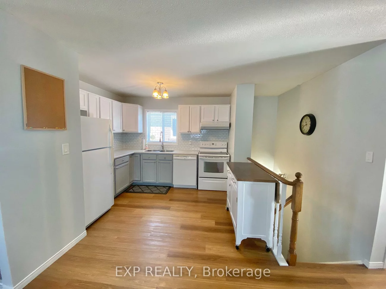 55, Athabaska, Holly, Barrie