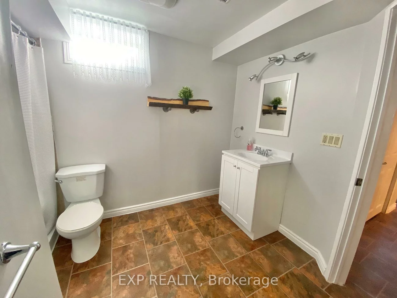 55, Athabaska, Holly, Barrie