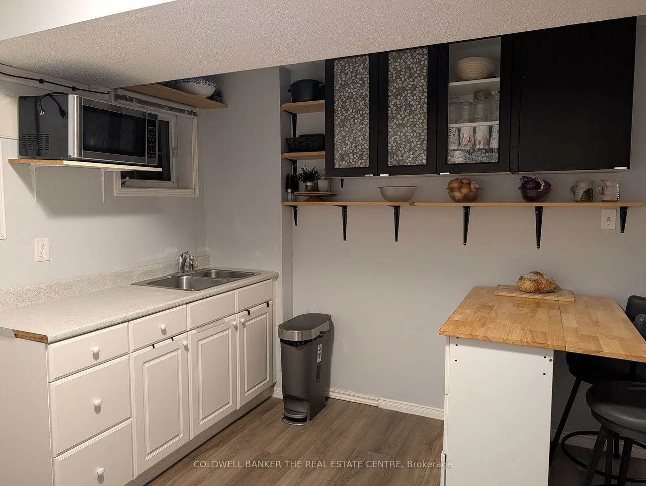 64, Athabaska, Holly, Barrie