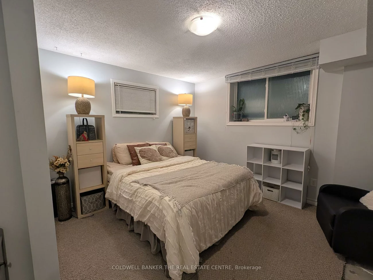 64, Athabaska, Holly, Barrie