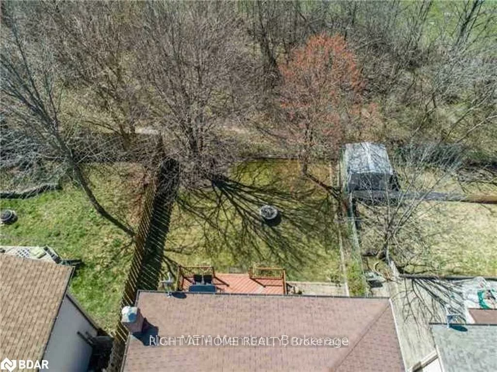 369, HICKLING, Grove East, Barrie