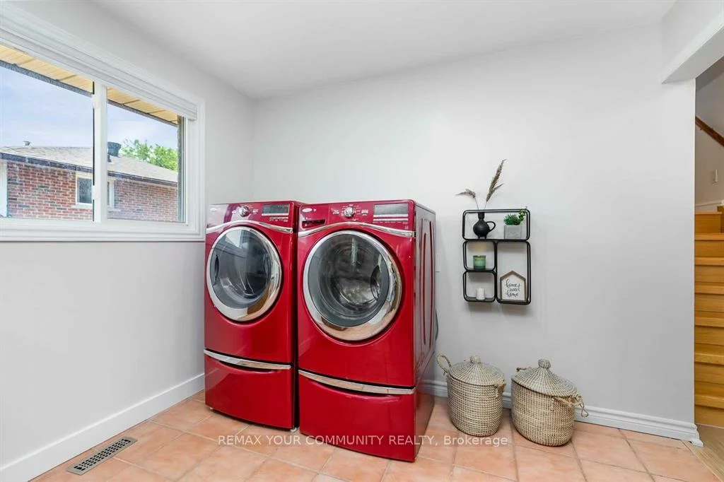 246, Anne, Letitia Heights, Barrie