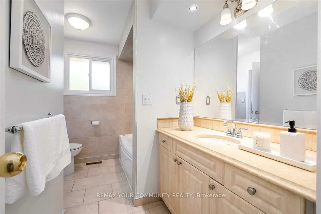 246, Anne, Letitia Heights, Barrie