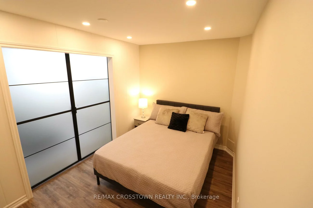 53, Counsellor, Innis-Shore, Barrie