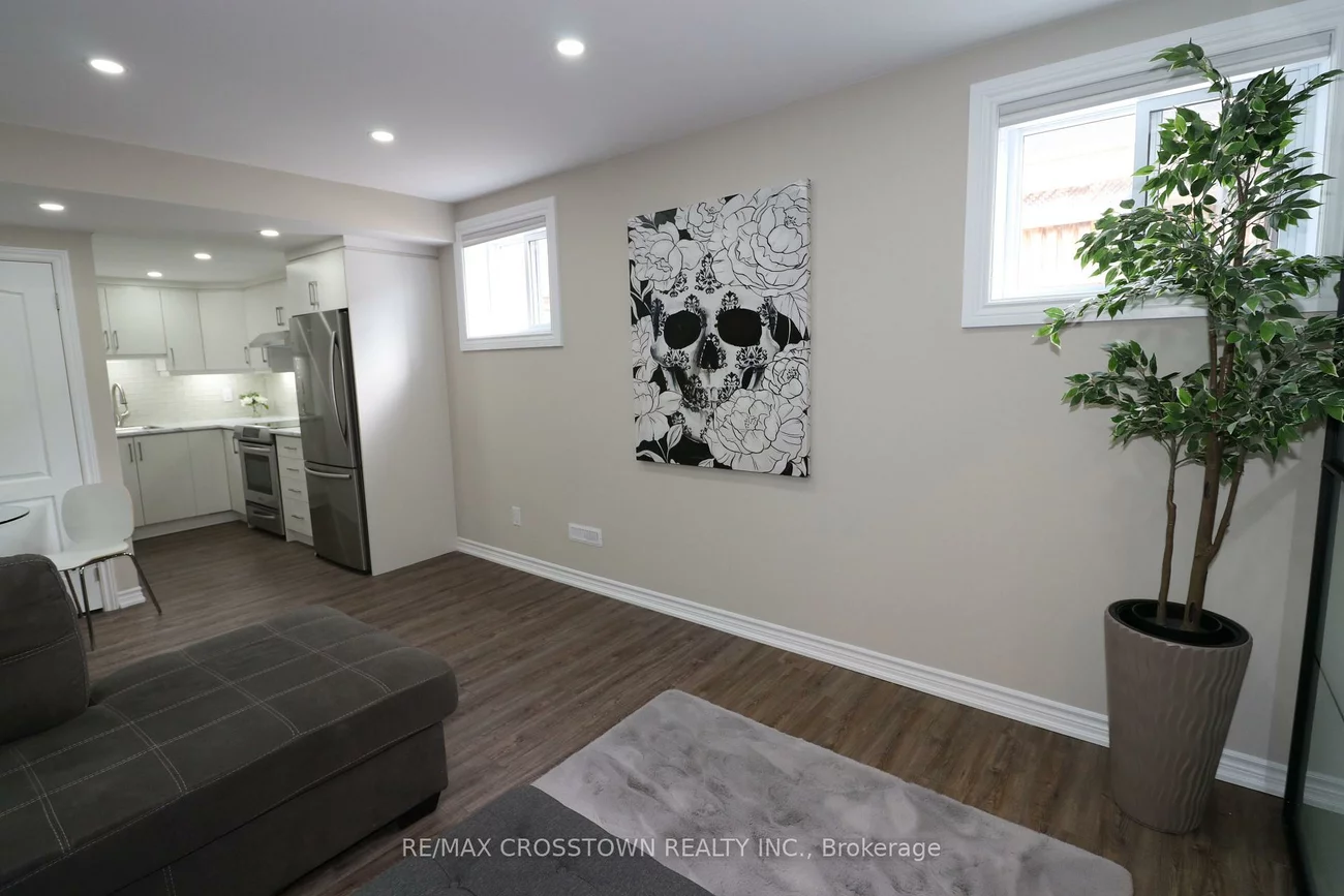 53, Counsellor, Innis-Shore, Barrie