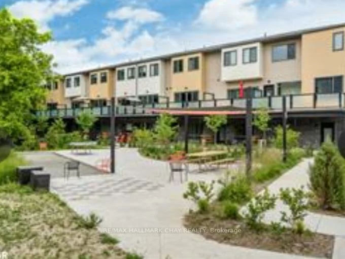 369, Essa, Holly, Barrie