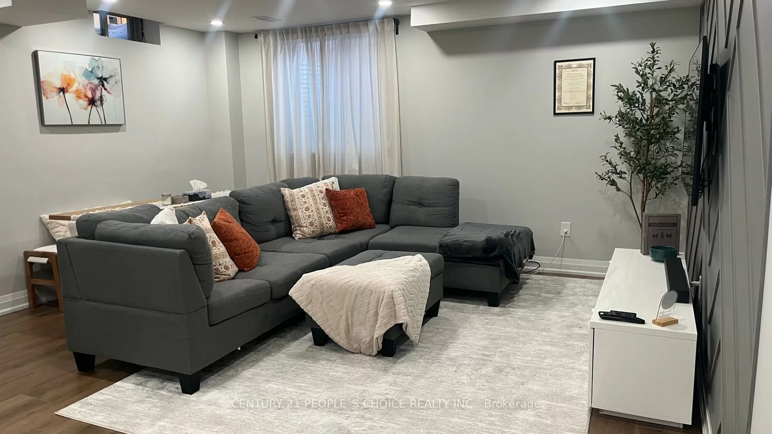 14, Copperhill, Painswick South, Barrie