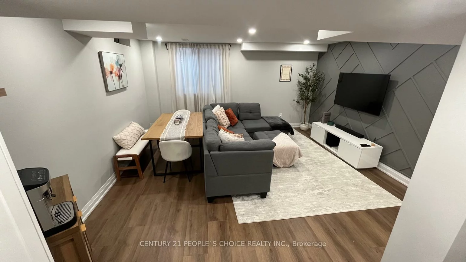 14, Copperhill, Painswick South, Barrie