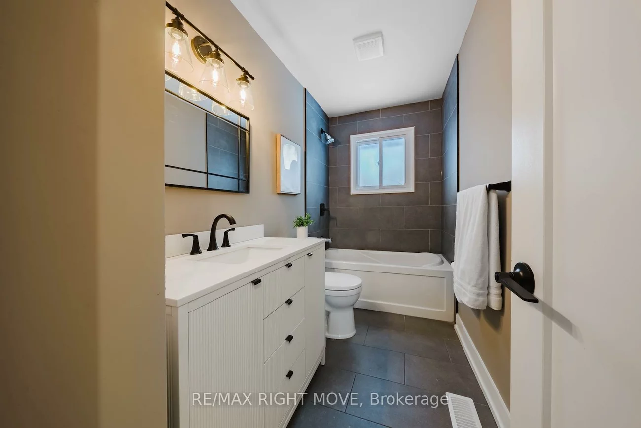 198, Rose, Wellington, Barrie