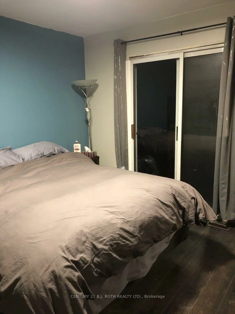 181, ROSE, Wellington, Barrie