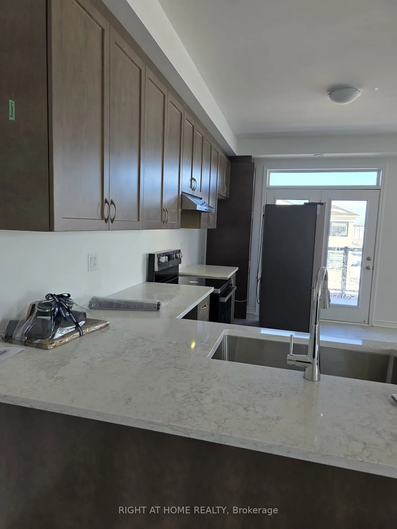 84, Yorkshire, Rural Barrie Southeast, Barrie