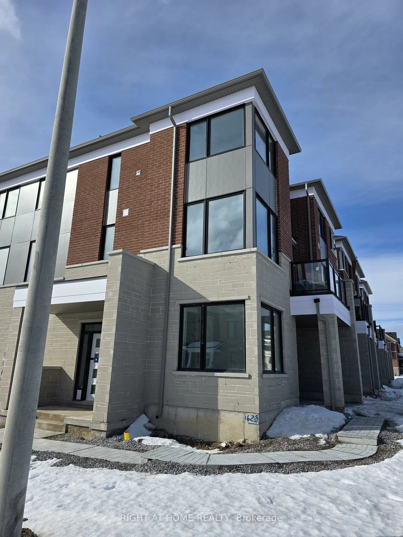 84, Yorkshire, Rural Barrie Southeast, Barrie