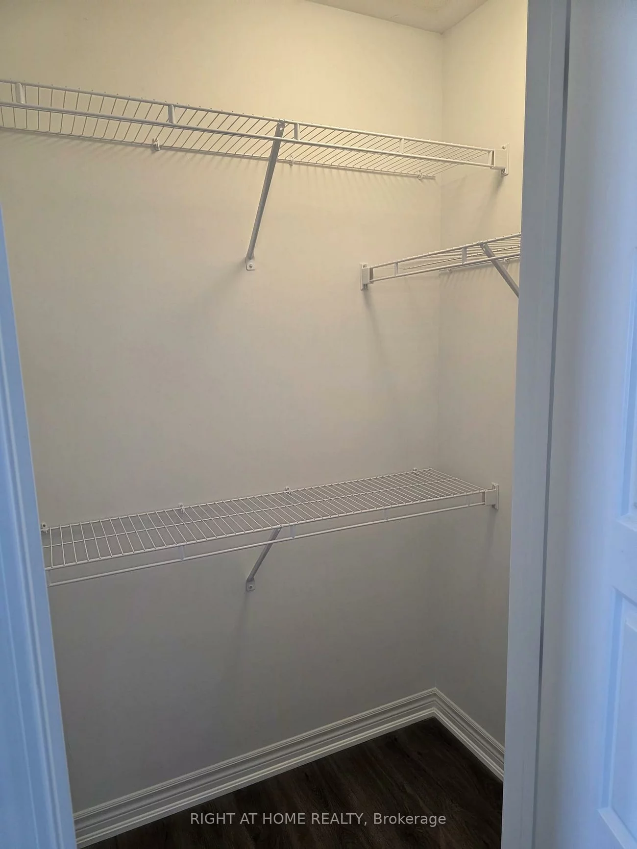 84, Yorkshire, Rural Barrie Southeast, Barrie