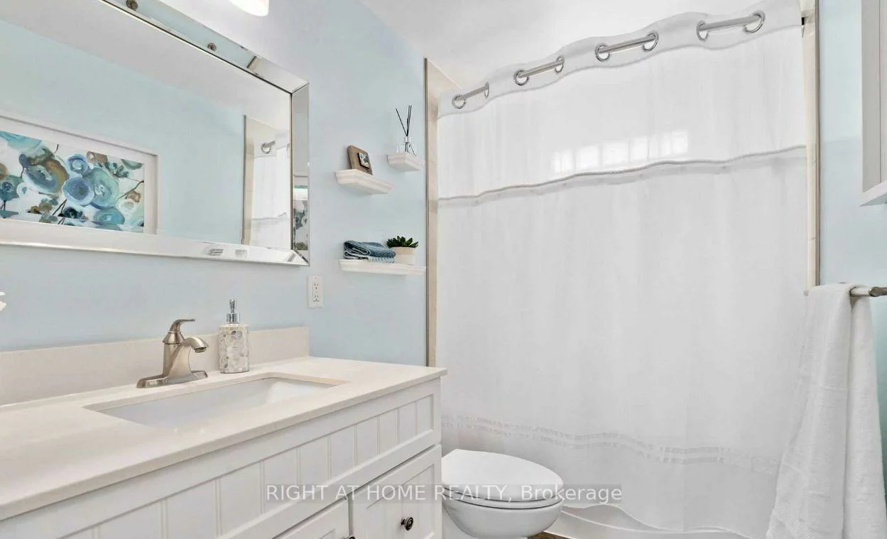 15, Colleen, Grove East, Barrie