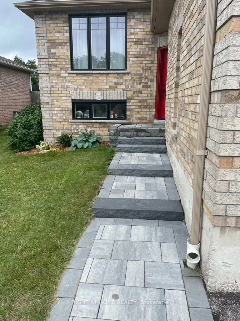 13, Forest Dale, Little Lake, Barrie