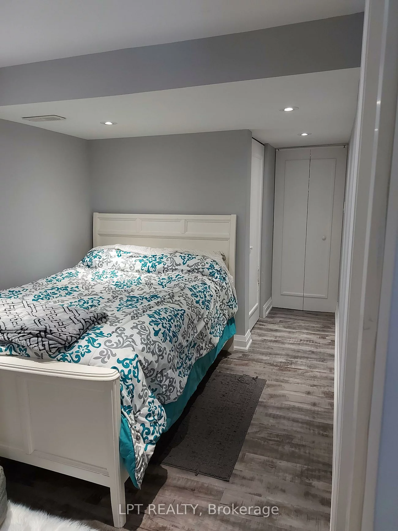 70-A, Chaucer, Letitia Heights, Barrie