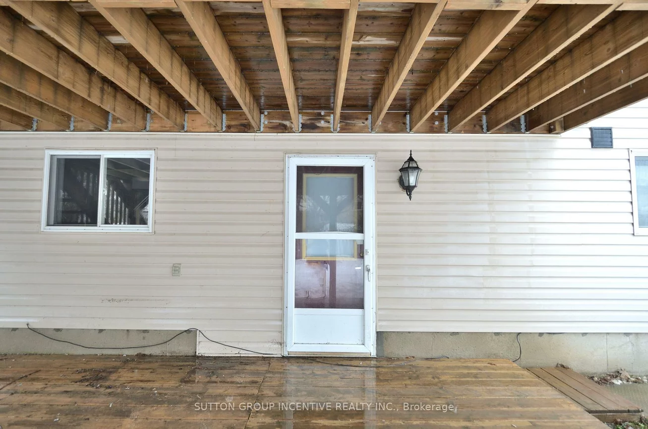 39, JONES, Grove East, Barrie