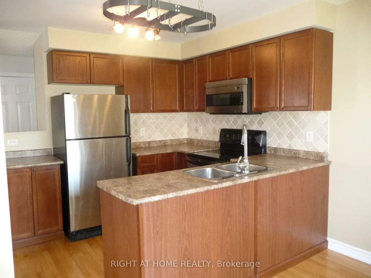 134, Dean, Painswick South, Barrie