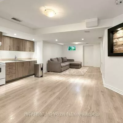 46, Country, Painswick South, Barrie