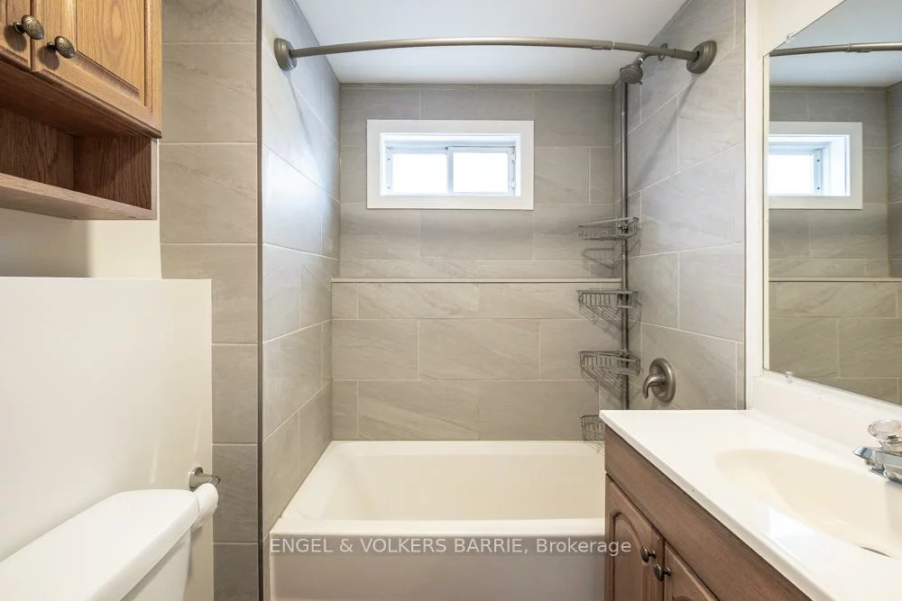 31, Finlay, Letitia Heights, Barrie