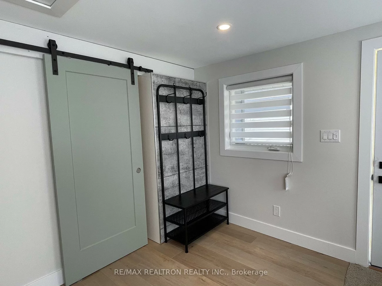 82, Gunn, Wellington, Barrie