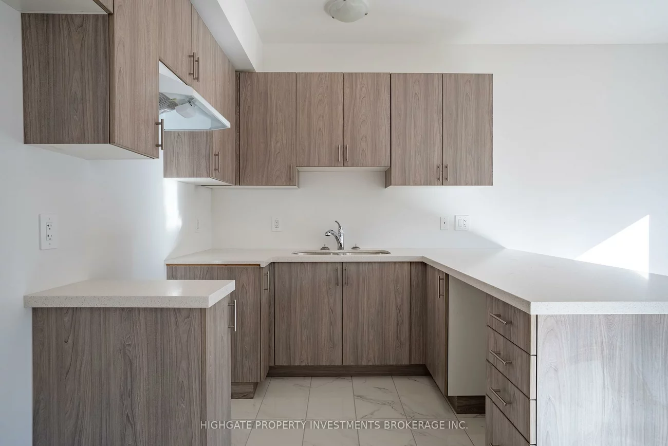 20, Westwood, Painswick South, Barrie