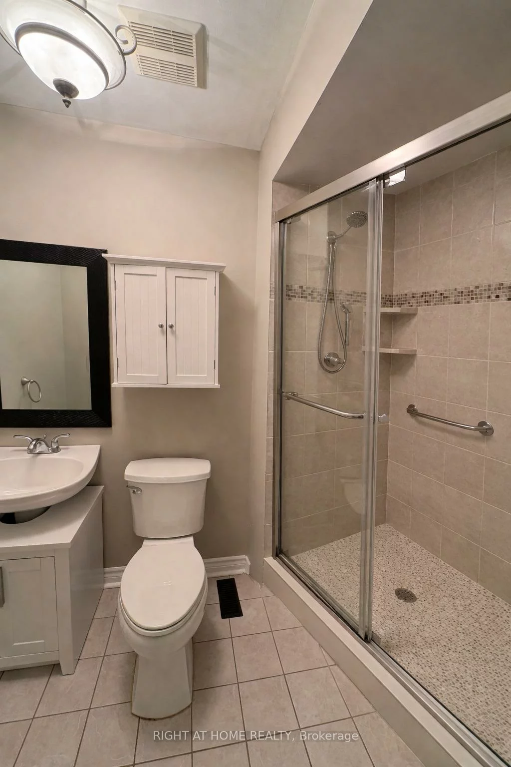 10, Stephanie, Painswick South, Barrie