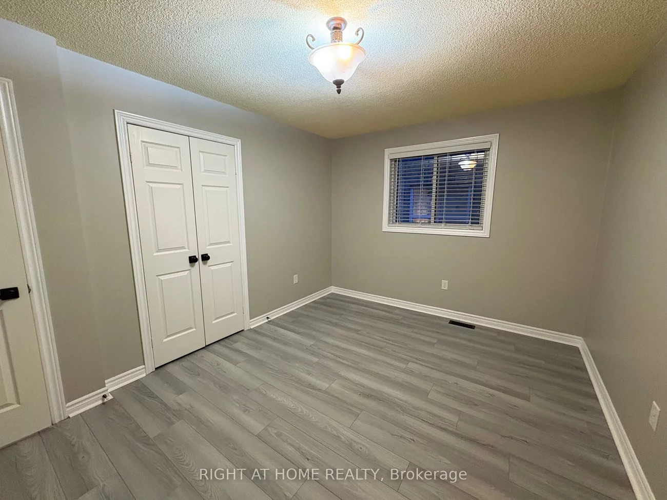 10, Stephanie, Painswick South, Barrie