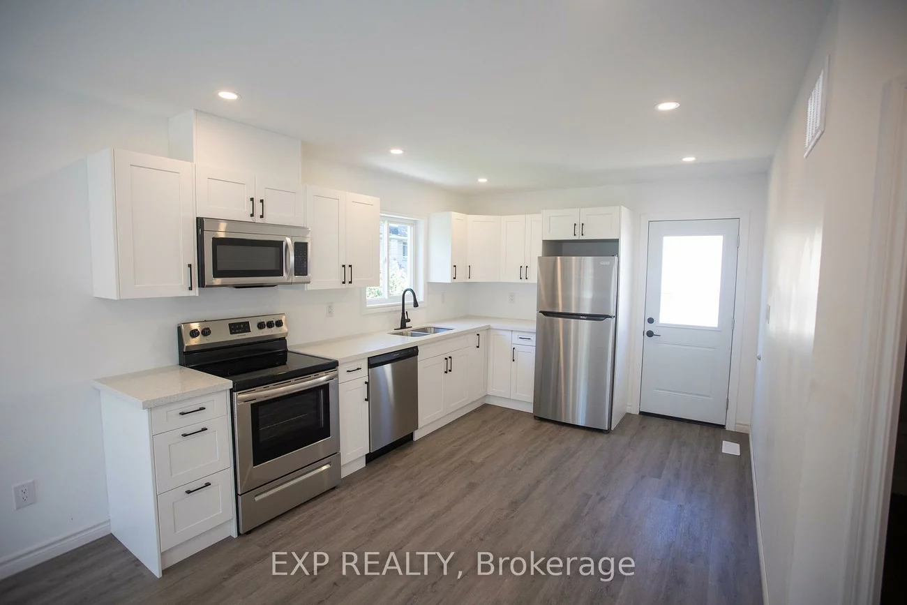 277, GROVE, Wellington, Barrie