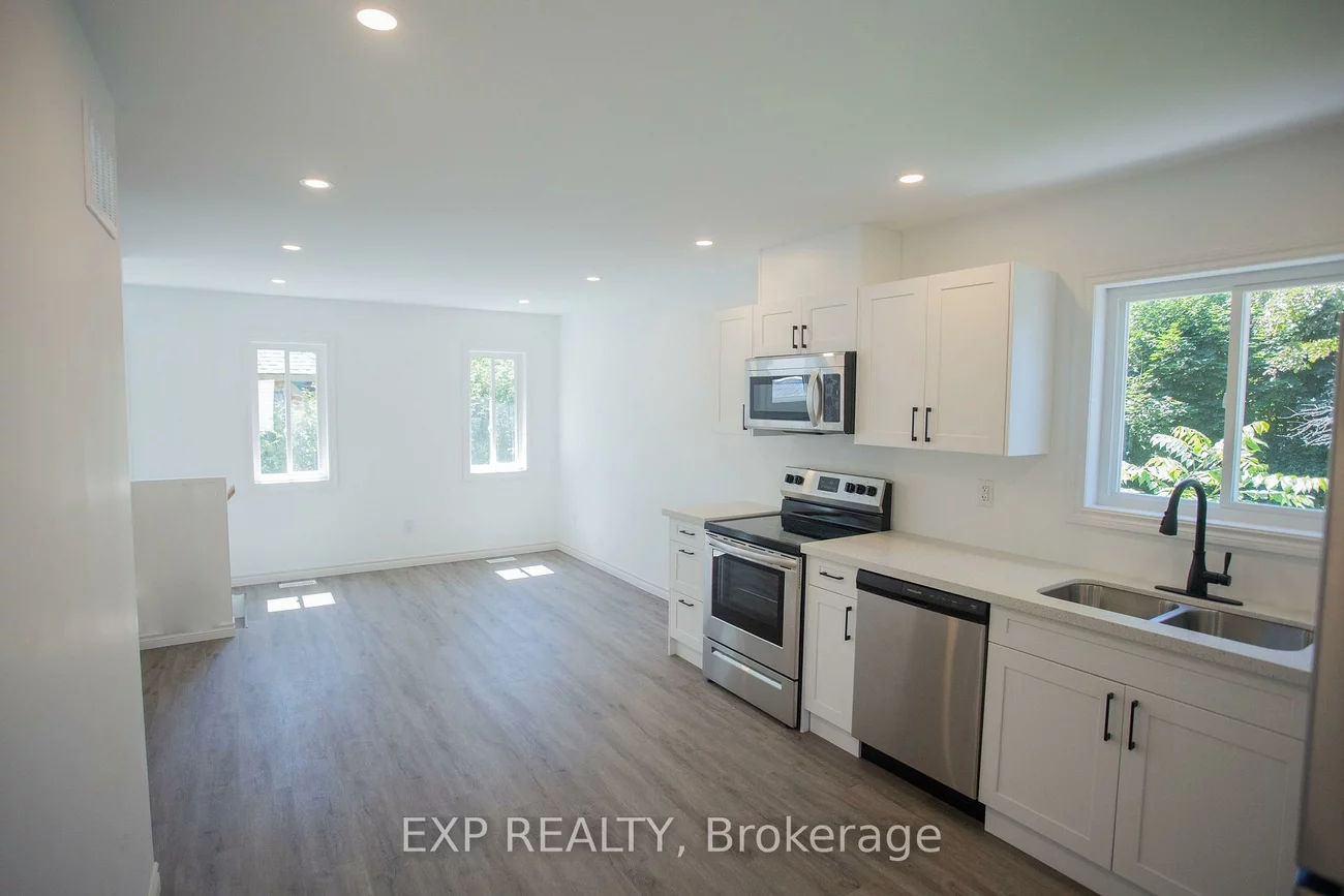 277, GROVE, Wellington, Barrie