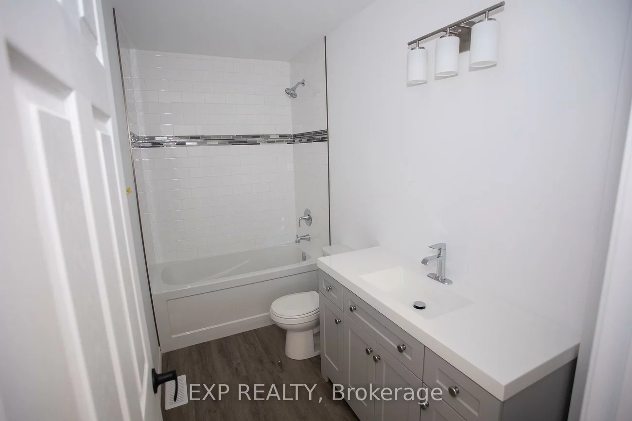 277, GROVE, Wellington, Barrie