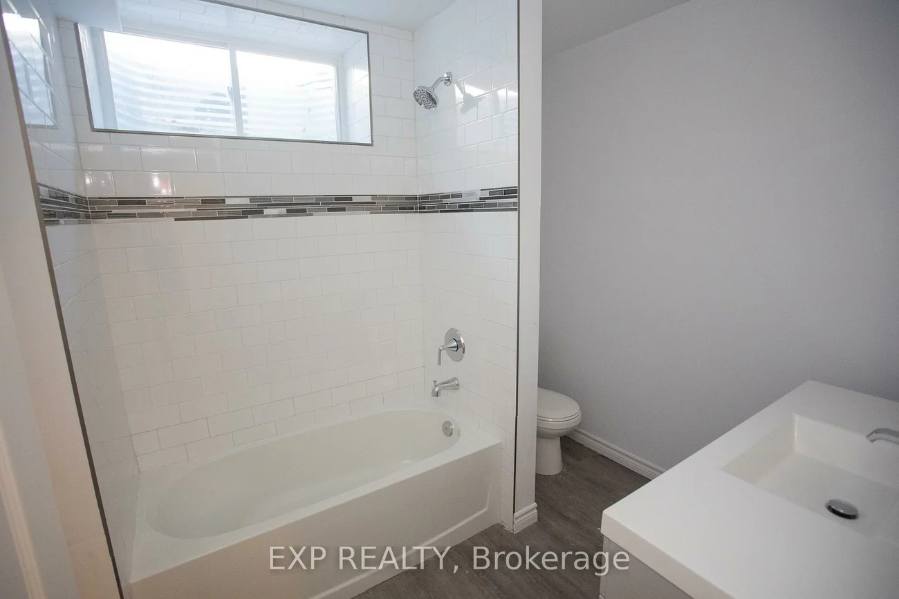 277, GROVE, Wellington, Barrie