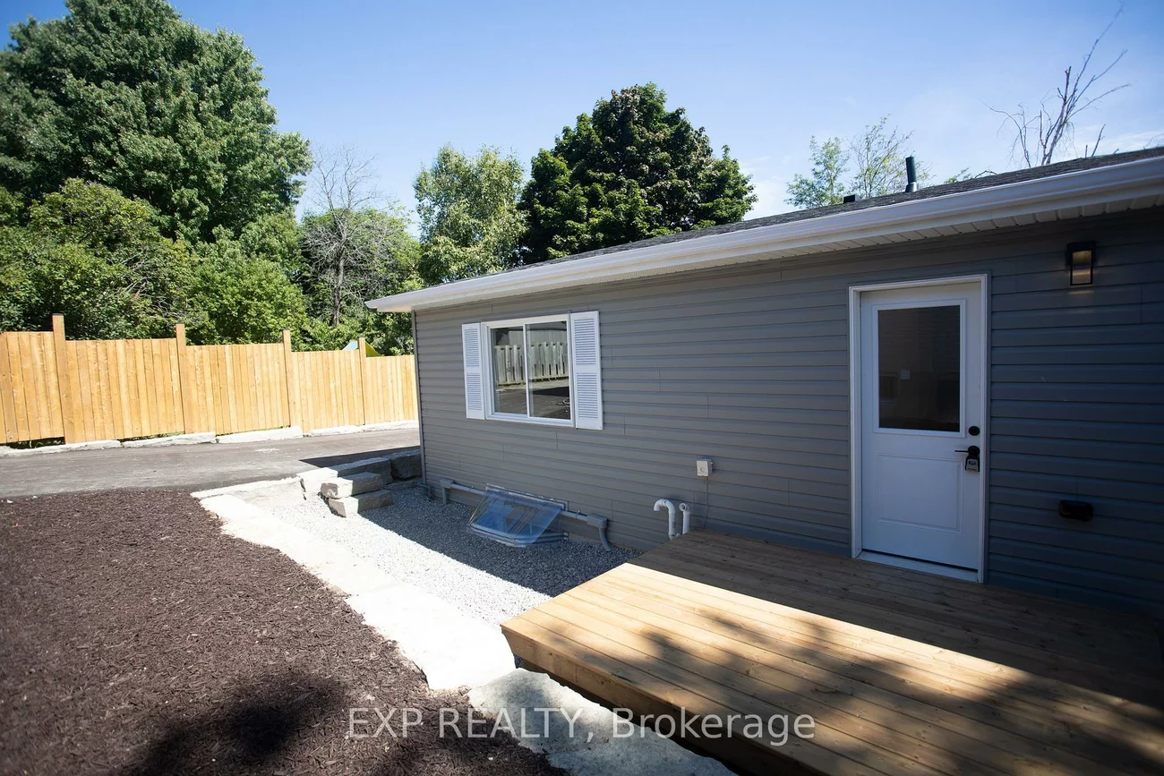 277, GROVE, Wellington, Barrie