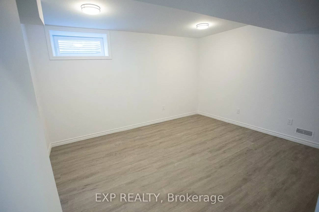 277, GROVE, Wellington, Barrie