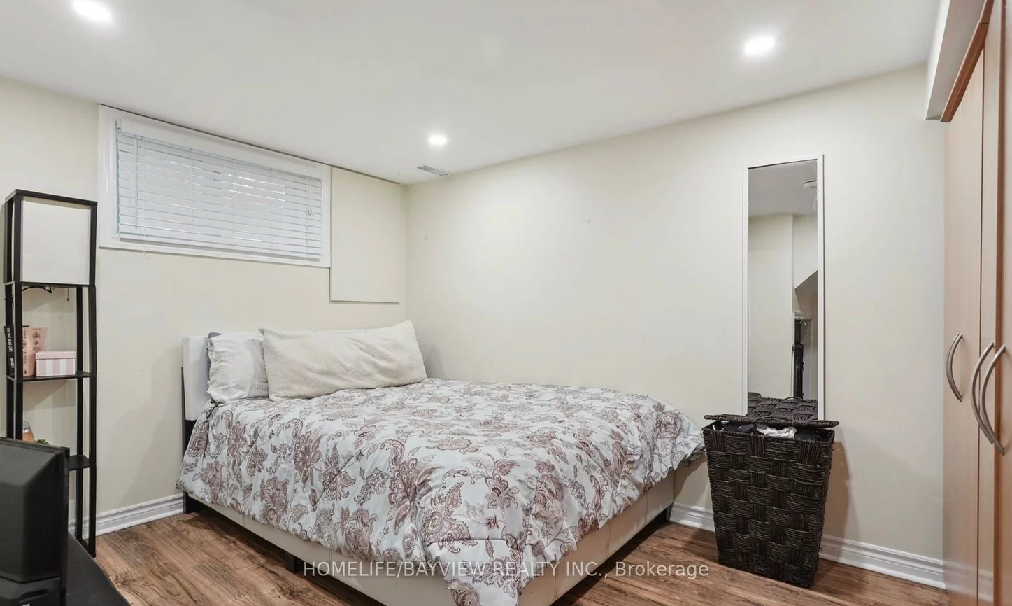 43, Queen, City Centre, Barrie