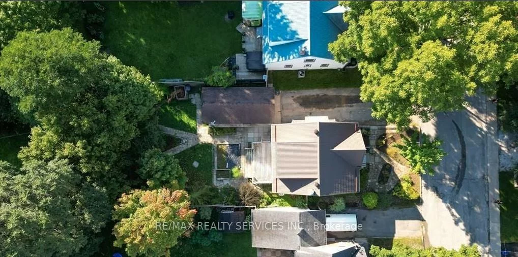 73, Drury, Wellington, Barrie